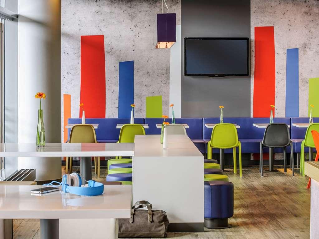 ibis budget Saint-Omer Centre Buitenkant foto