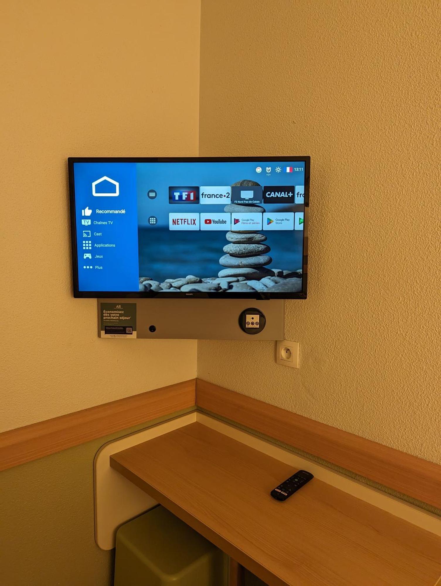 ibis budget Saint-Omer Centre Buitenkant foto