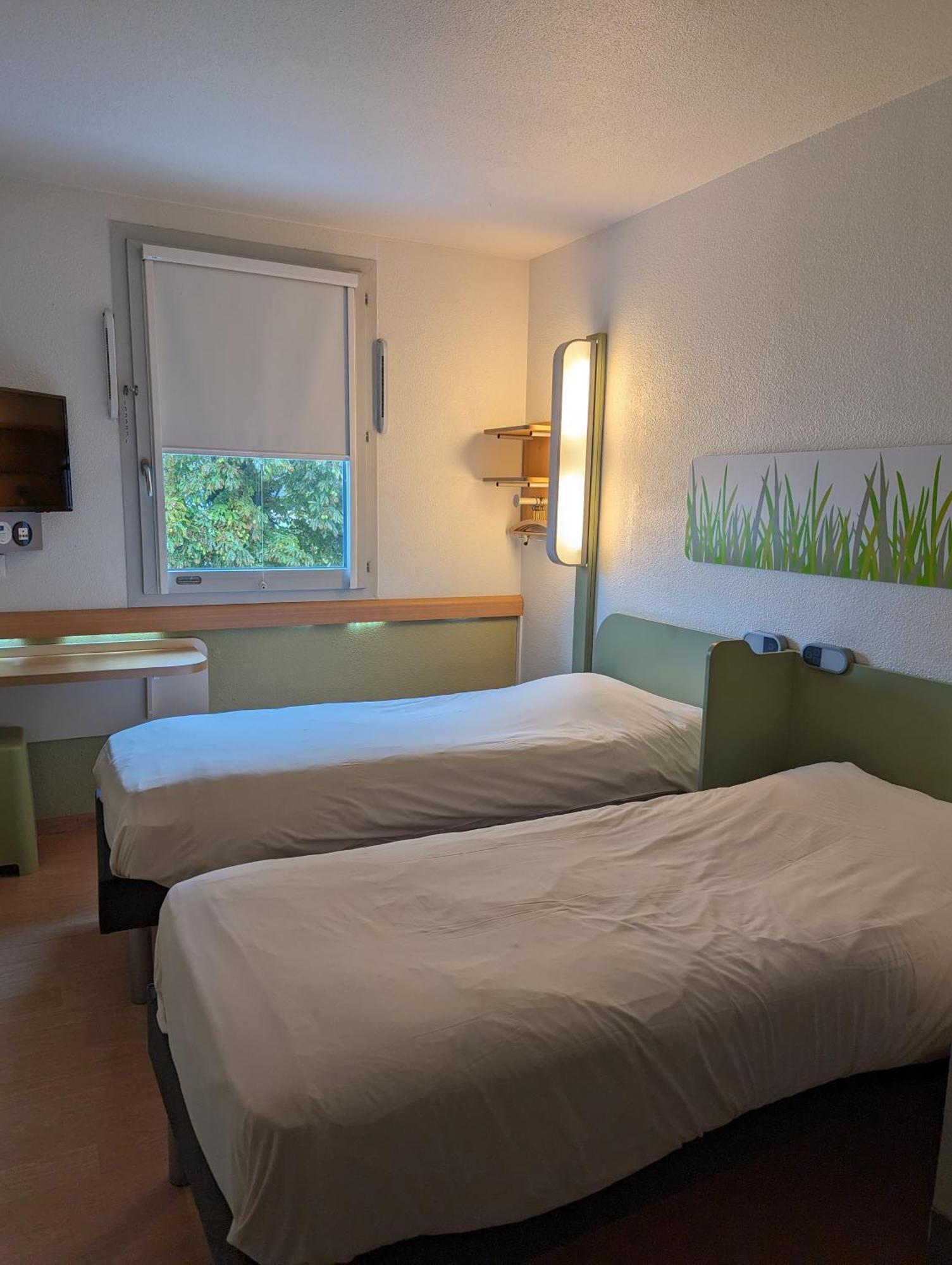 ibis budget Saint-Omer Centre Buitenkant foto