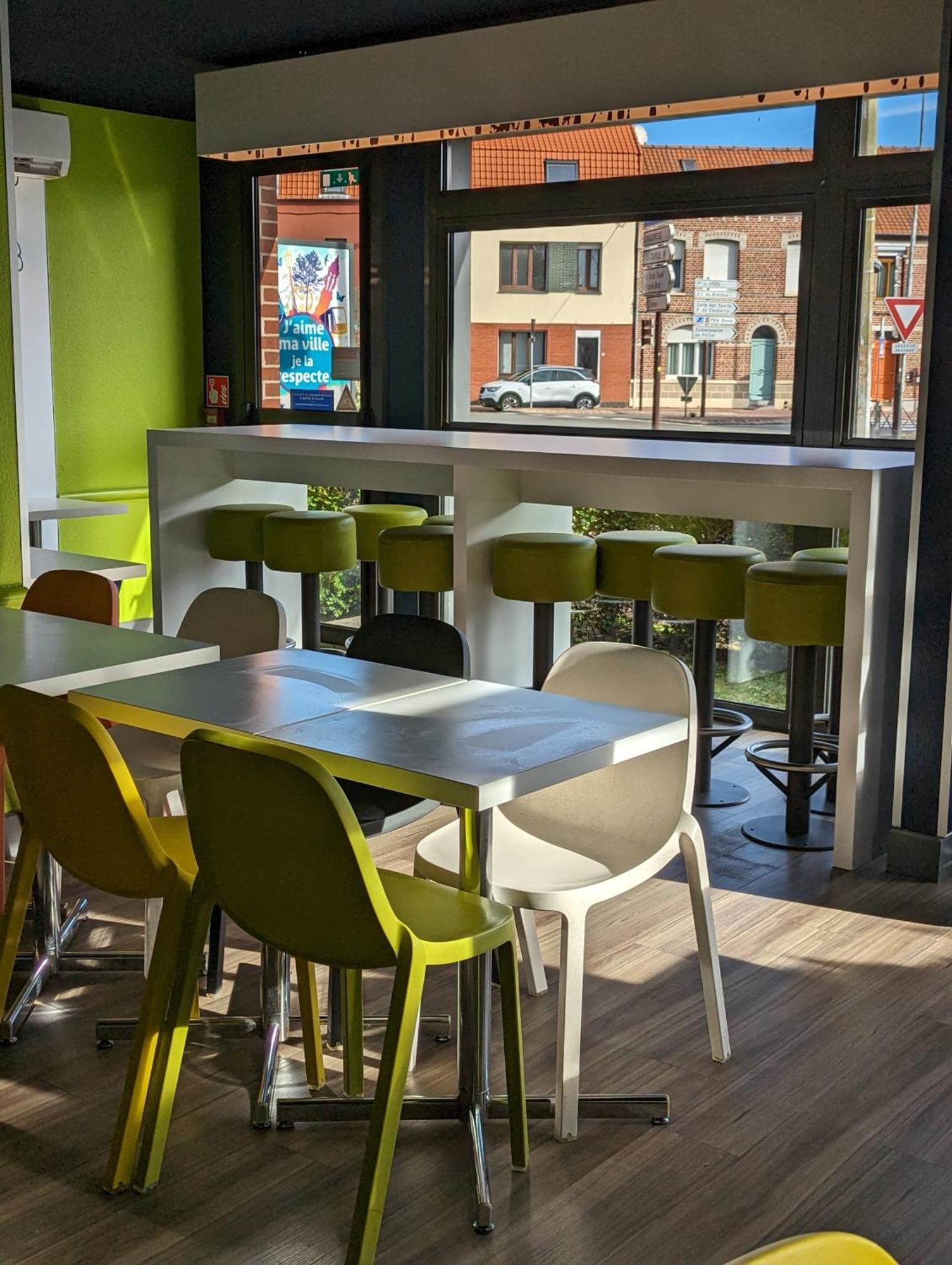 ibis budget Saint-Omer Centre Buitenkant foto
