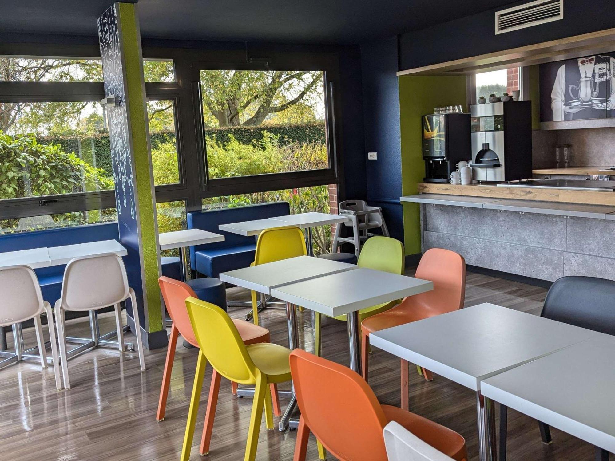 ibis budget Saint-Omer Centre Buitenkant foto