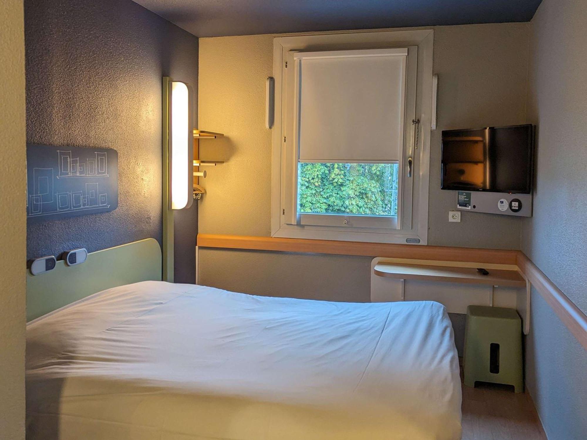 ibis budget Saint-Omer Centre Buitenkant foto
