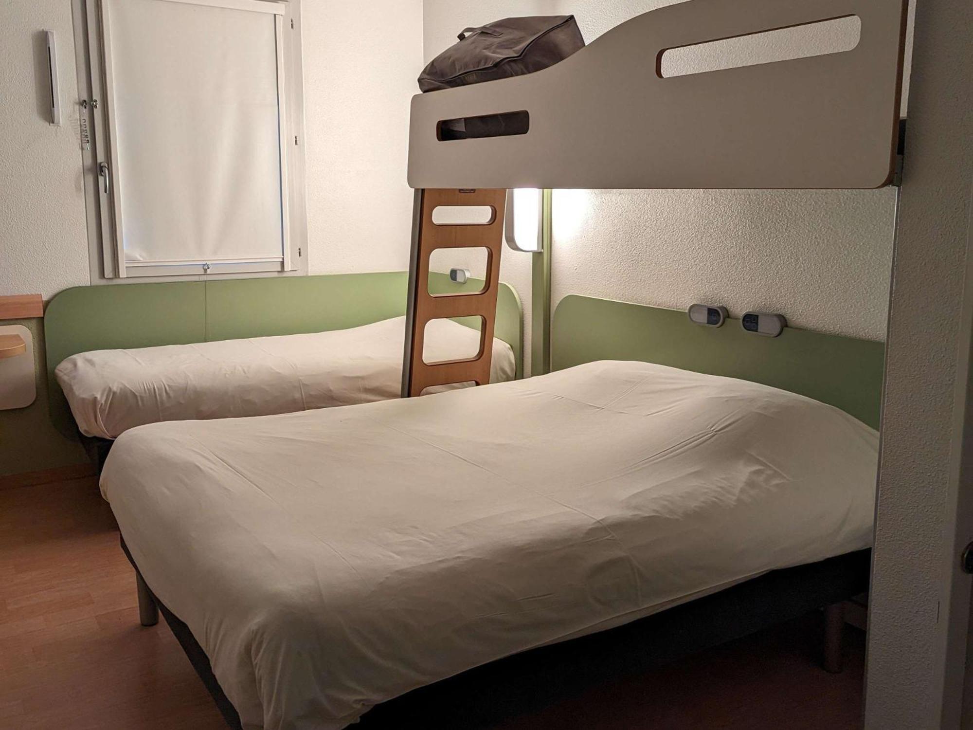 ibis budget Saint-Omer Centre Buitenkant foto
